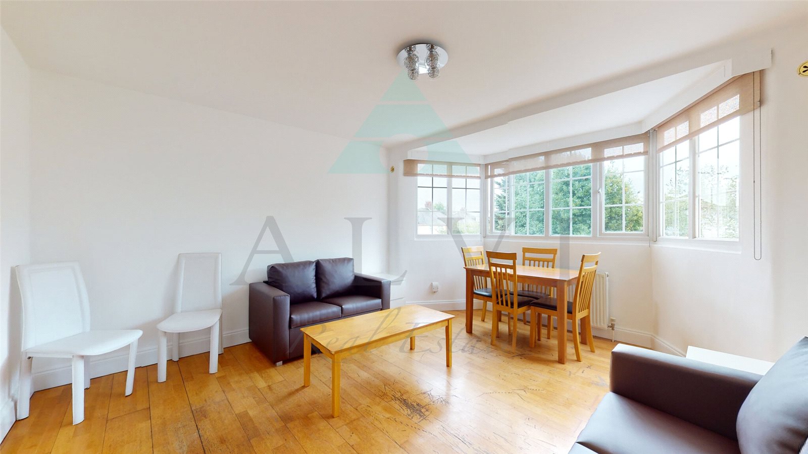 Watford Way Hendon NW4 4RS