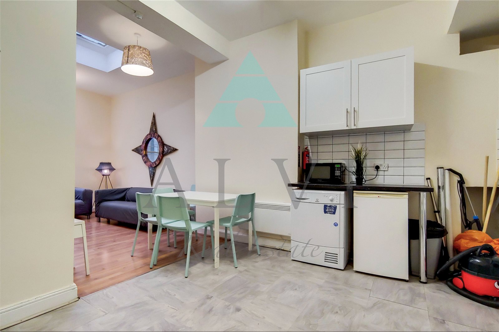 St John Street London EC1V 4NJ