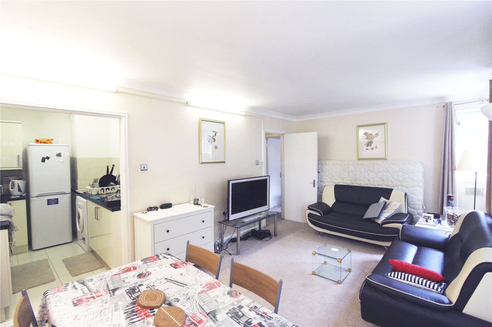 Southwick Street  W2 2QH