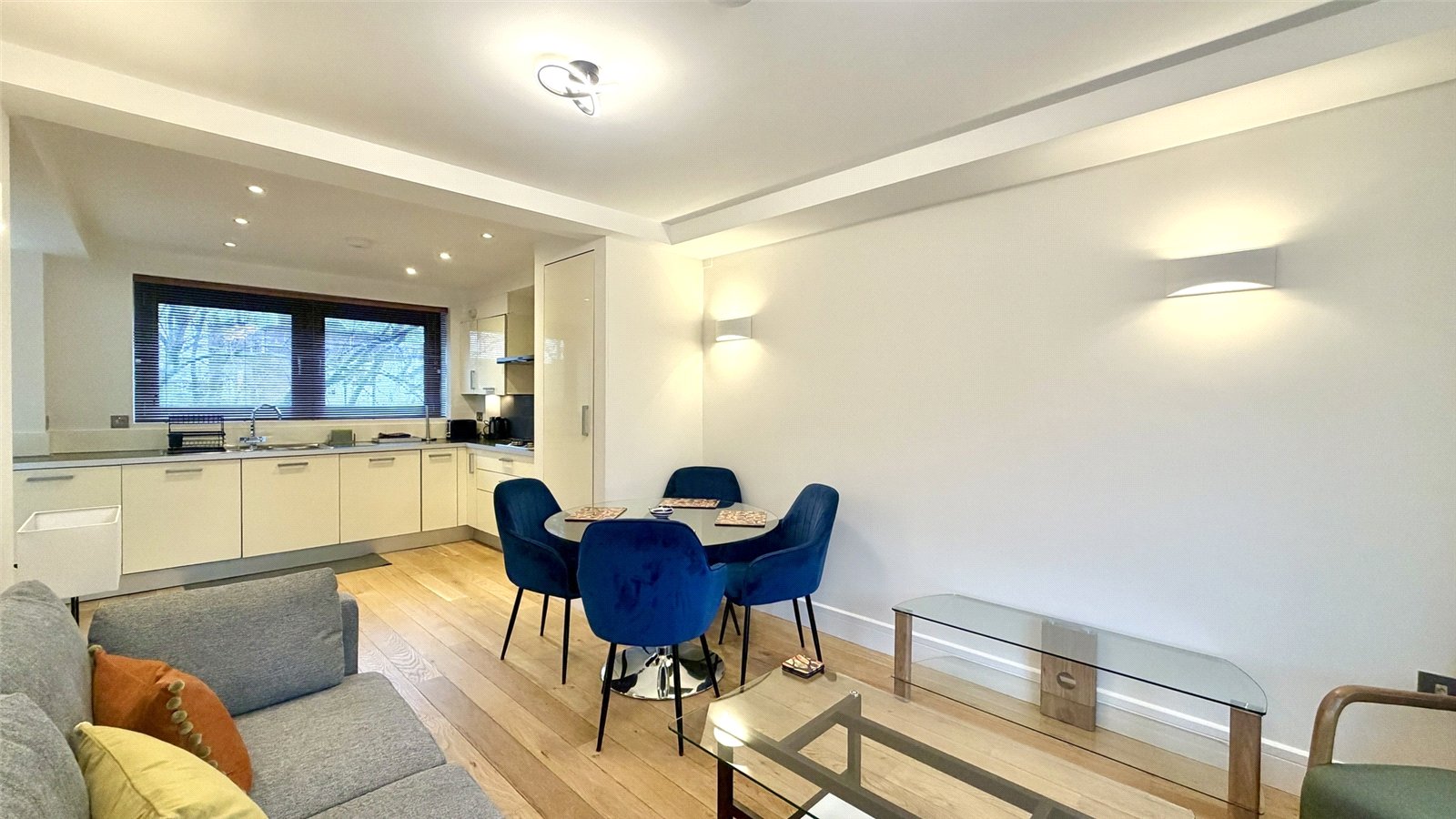 Drummond Street London NW1 2PA