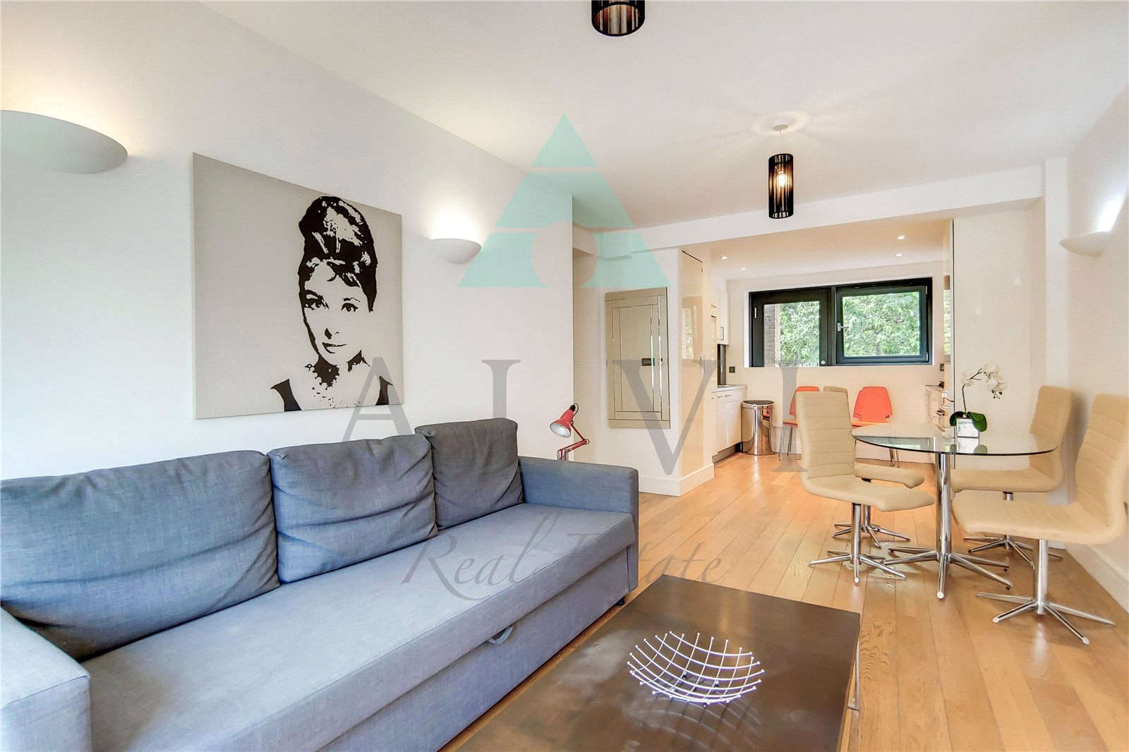 Drummond Street London NW1 2PA